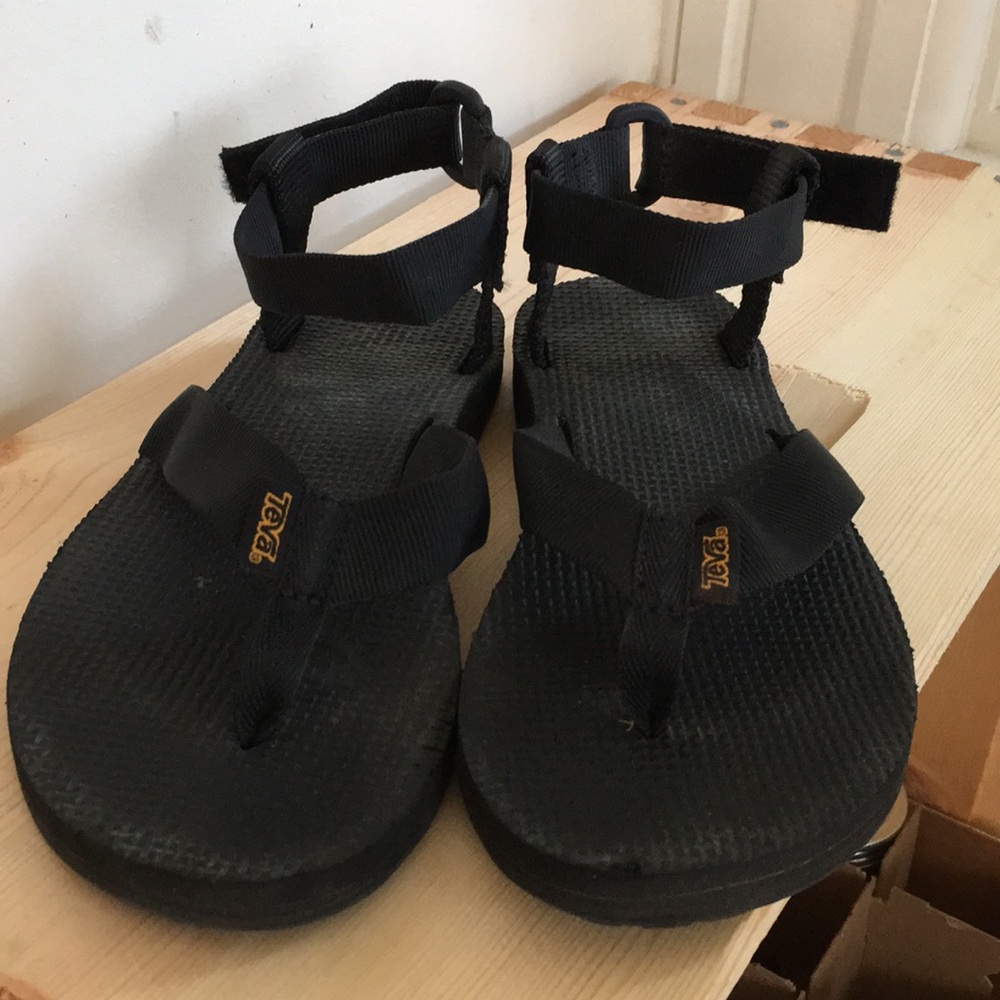 Teva ankle wrap flip flop, sz. 6.5